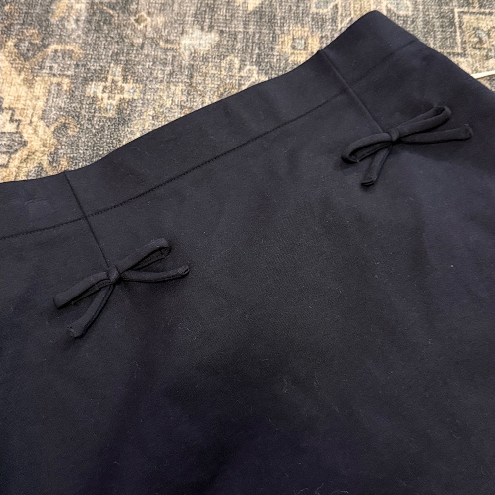 LC Lauren Conrad NWT Navy Blue Bow Skirt
